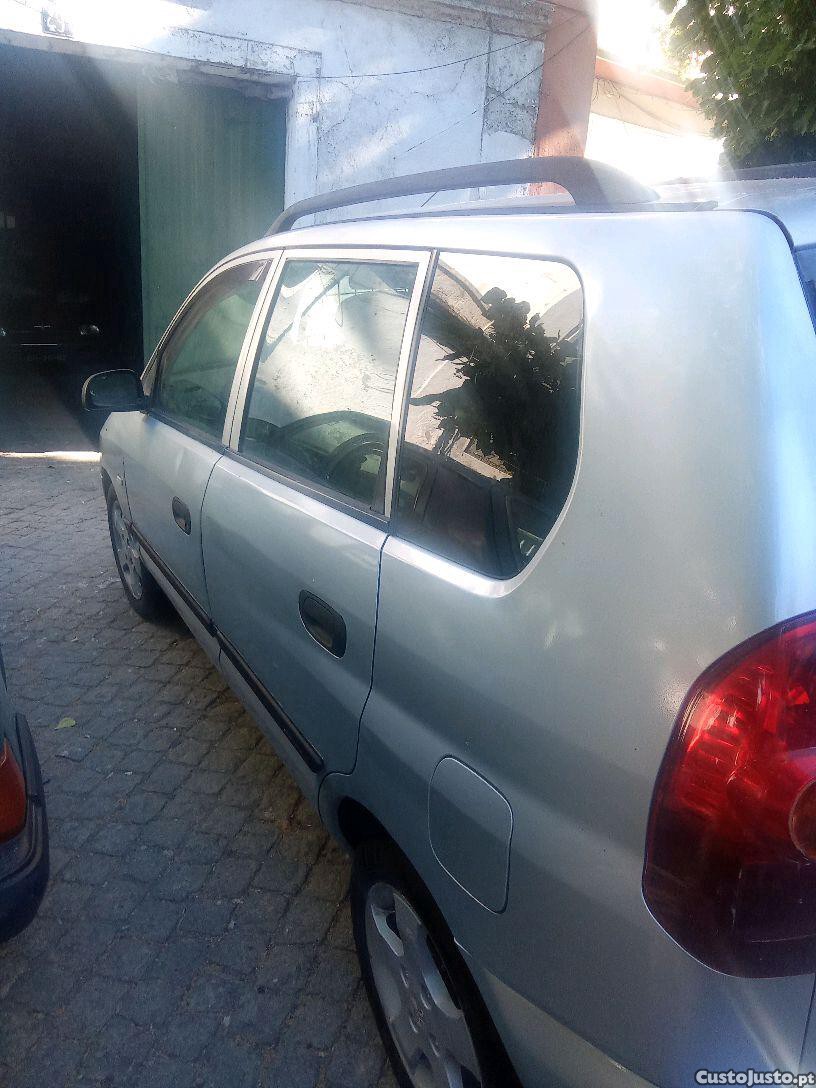 Mitsubishi Space Wagon Diesel — photo 5