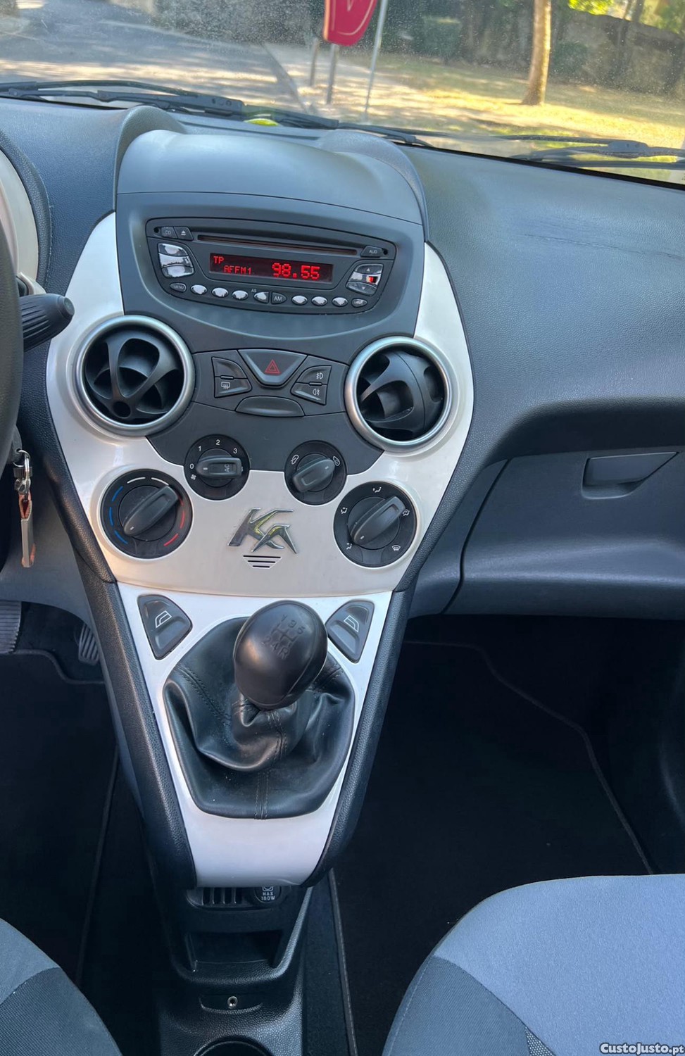 Ford KA 1.2 (Só 59.000 Kms REAIS) e Único Dono - Excelente Estado Geral — fotografia 4