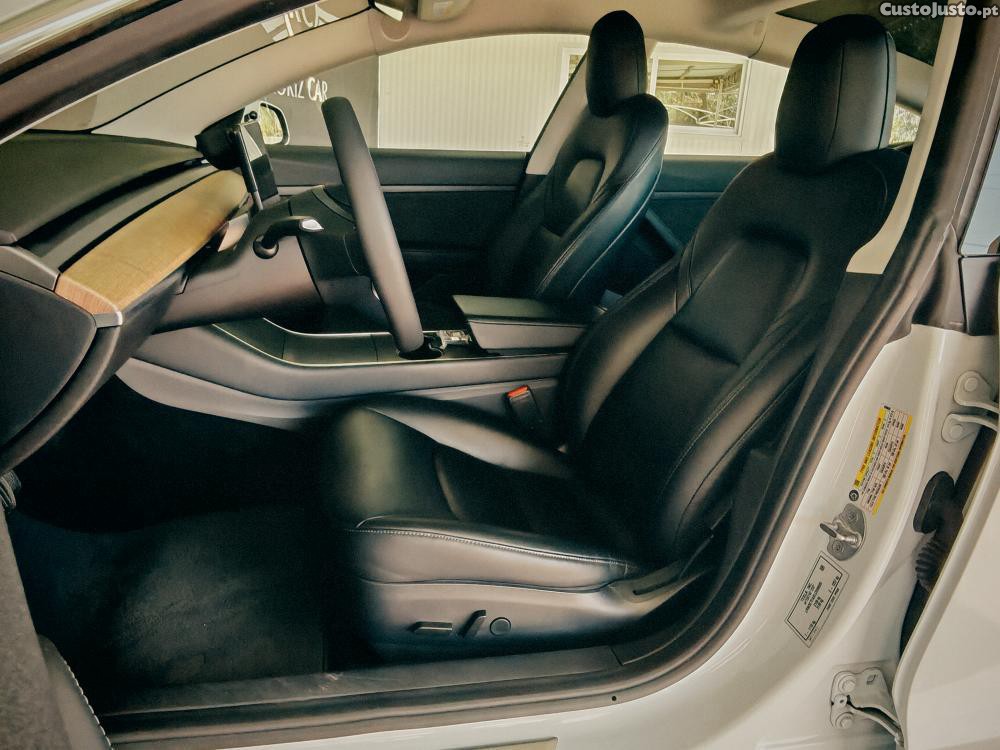 Tesla Model 3 Standard Range Plus — fotografia 6