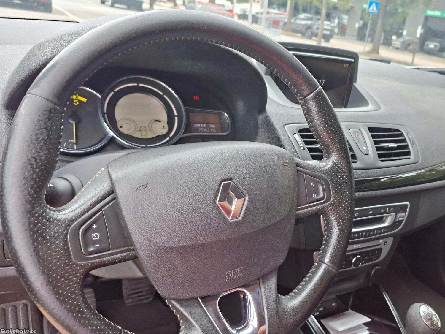 Renault Mégane 1.5Dci 110cv Bose Edition — fotografia 3