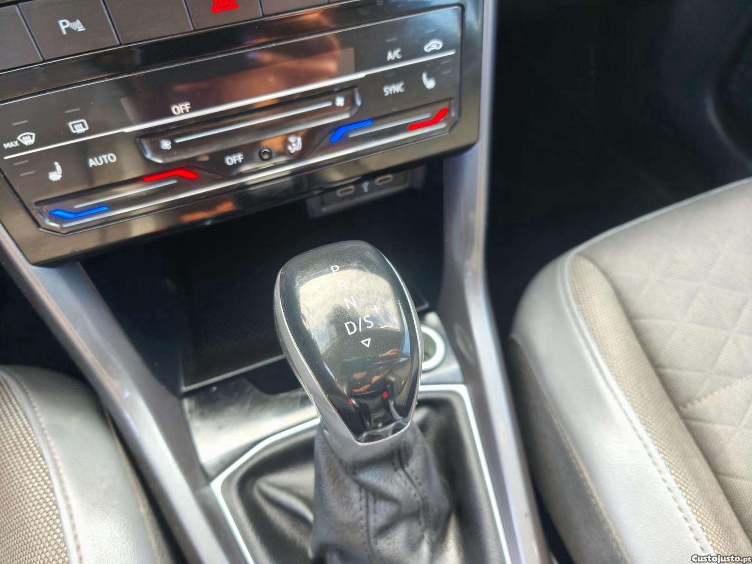 Volkswagen T-Cross 1.0 TSI Style DSG — fotografia 4