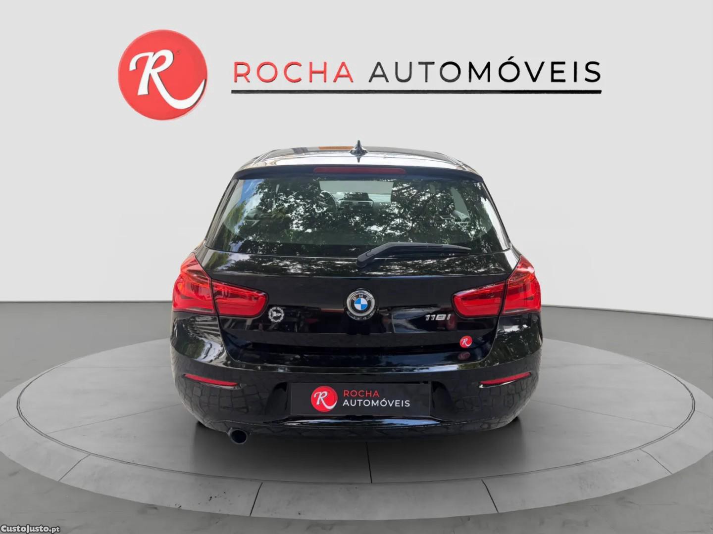 BMW 118 i Advantage — fotografia 8