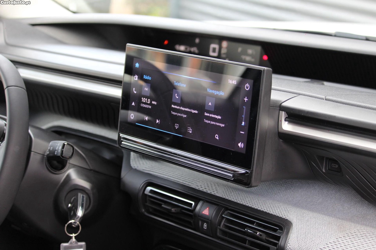 Citroën e-C3 44 kWh Autonomia Conforto Max — fotografia 16