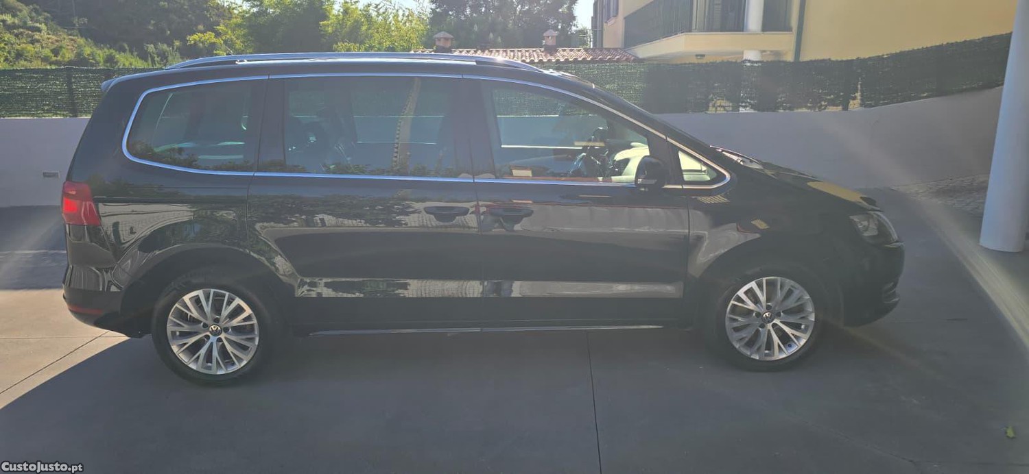 Volkswagen Sharan 2.0 TDI Highline — fotografia 6