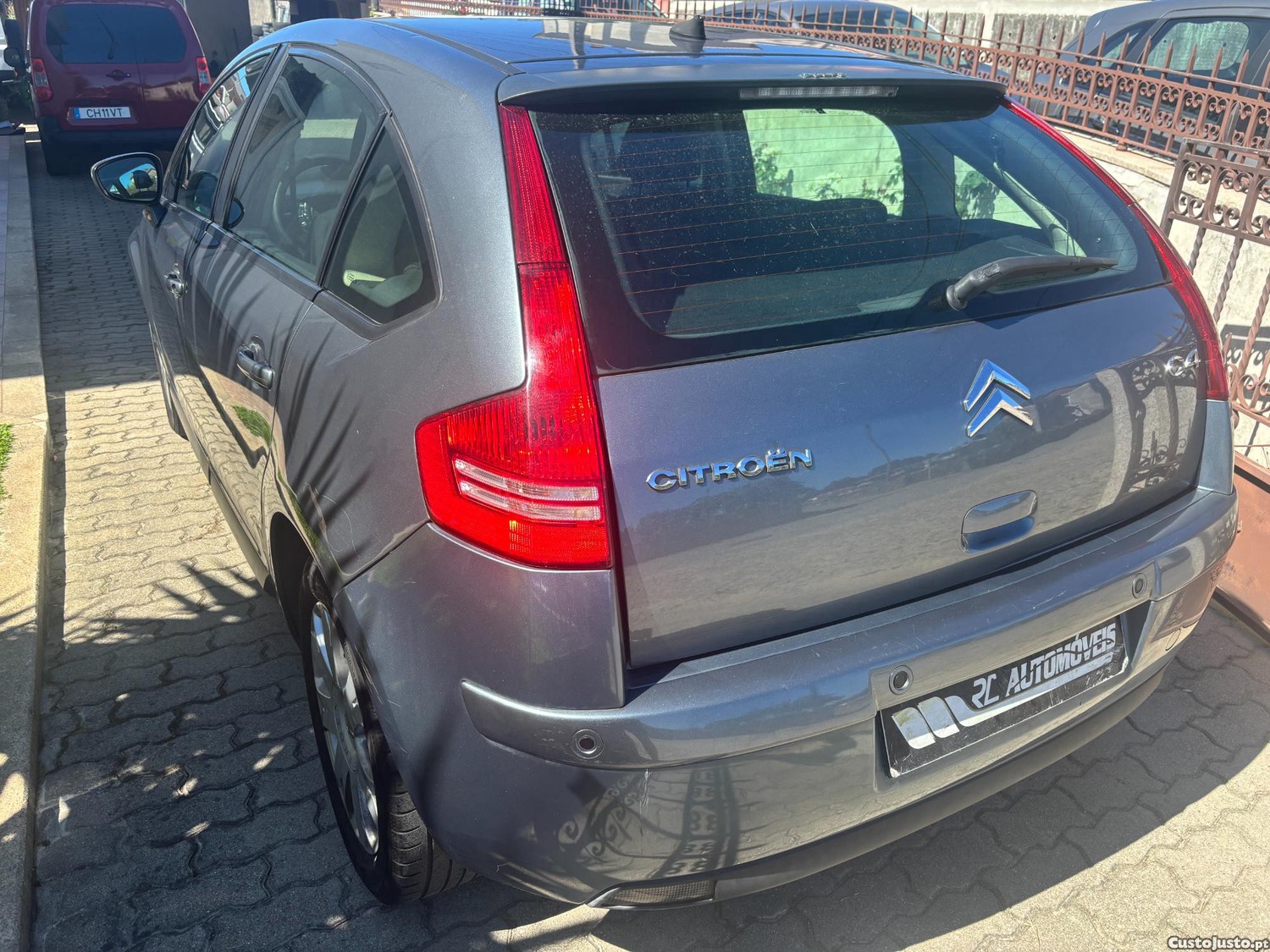 Citroën C4 1.6 HDI 110cv  Executive - 09 — photo 4