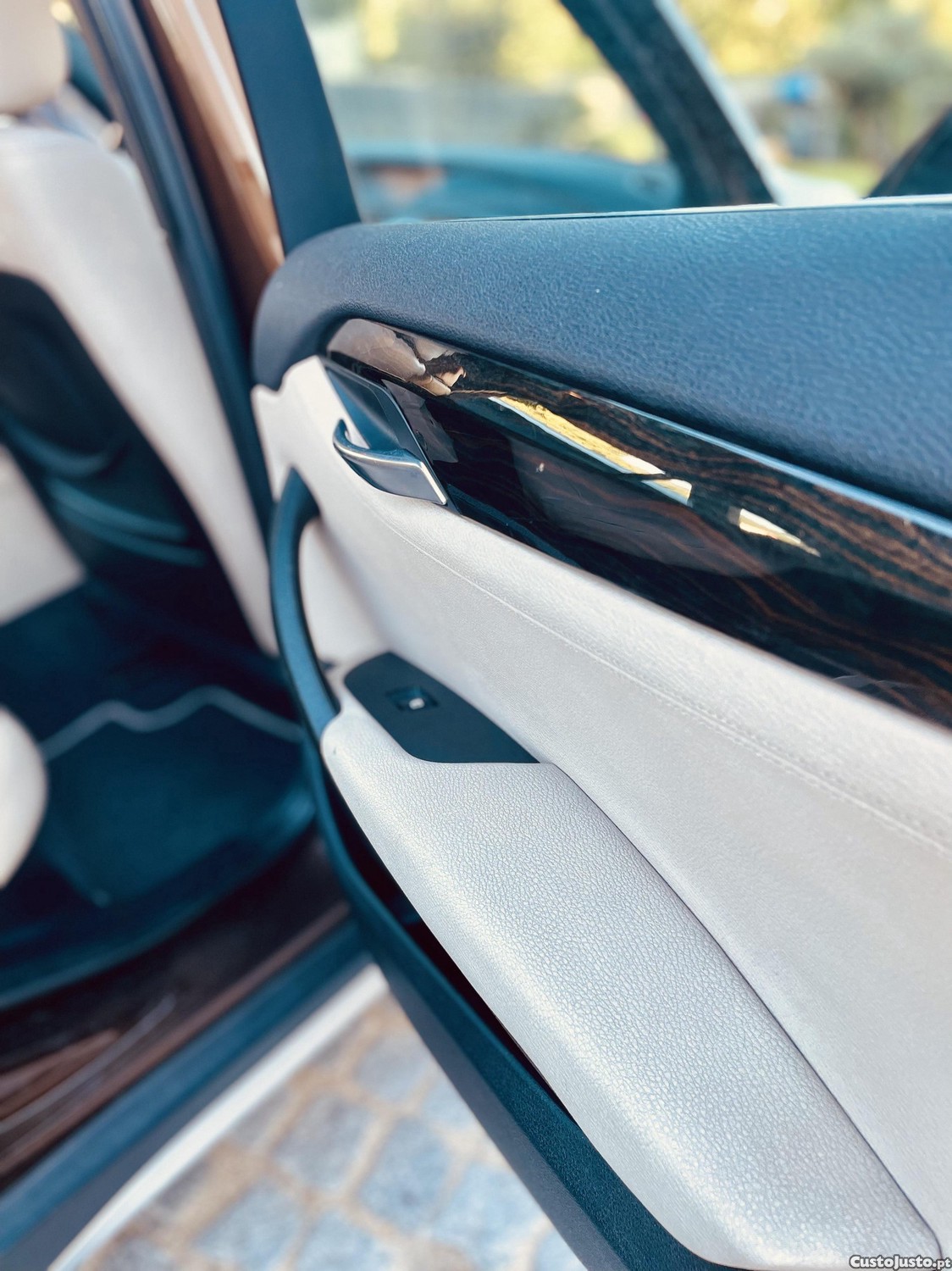 BMW X1 23D xDrive — photo 2