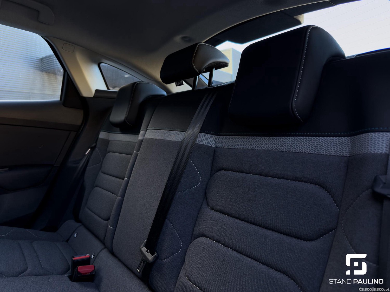 Citroën e-C4 50 kWh Feel Pack — fotografia 12