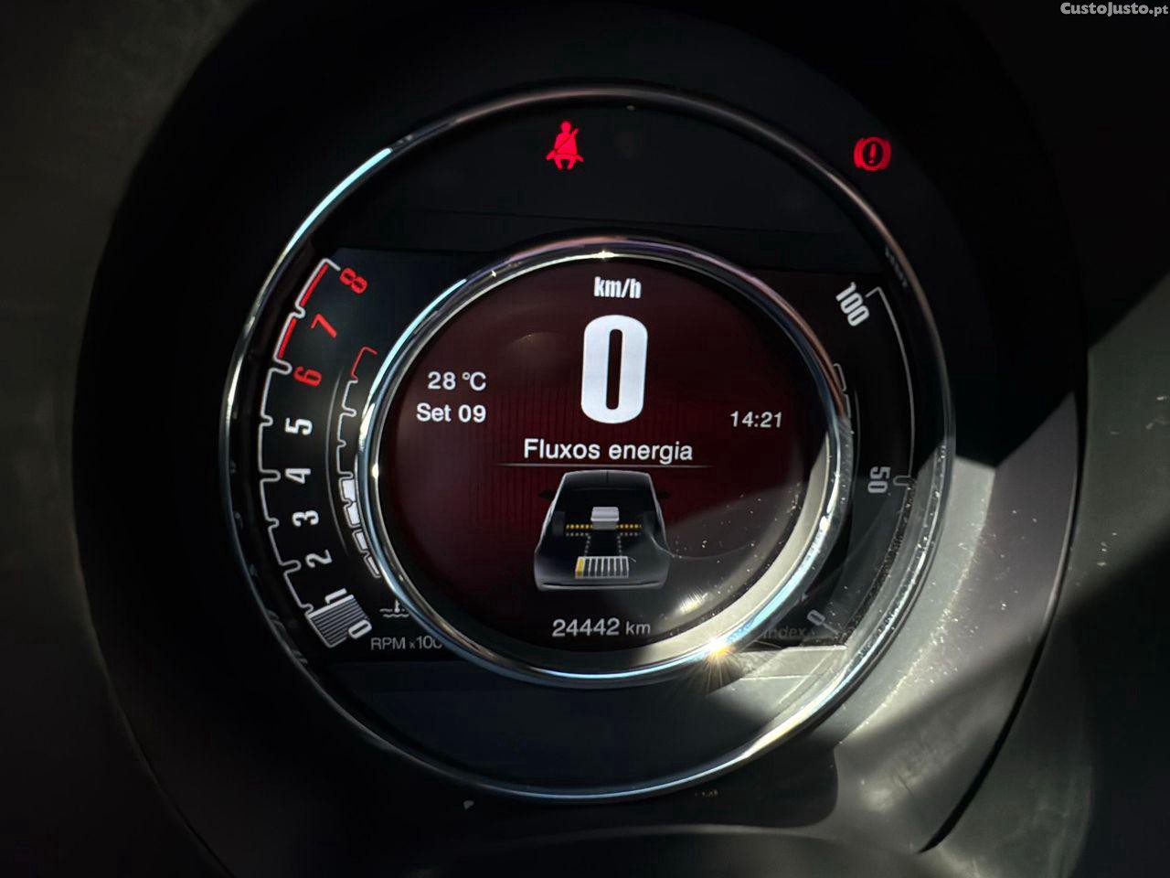 Fiat 500C 1.0 Hybrid — fotografia 9