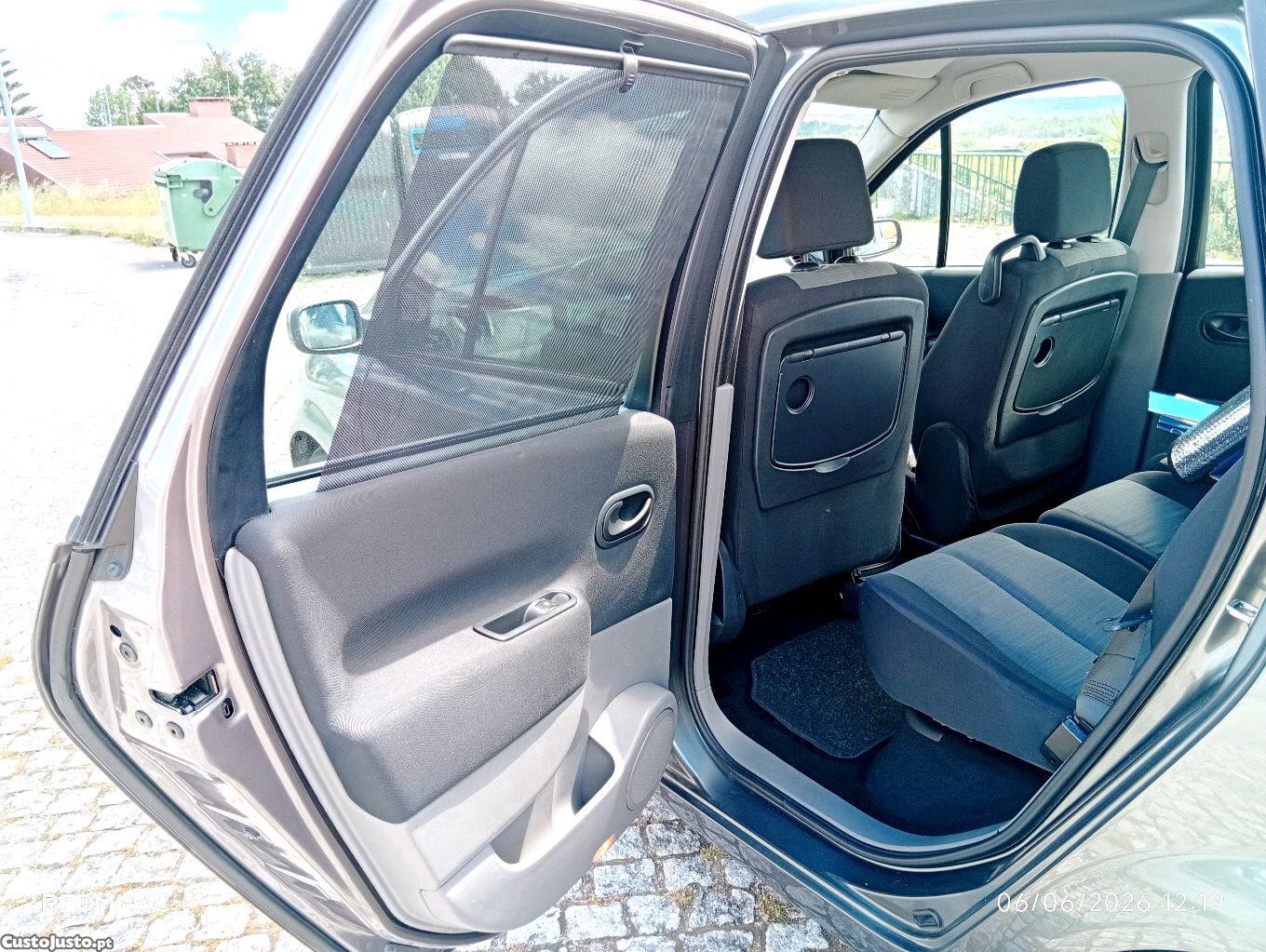 Renault Scénic 1.9 dci — fotografia 7