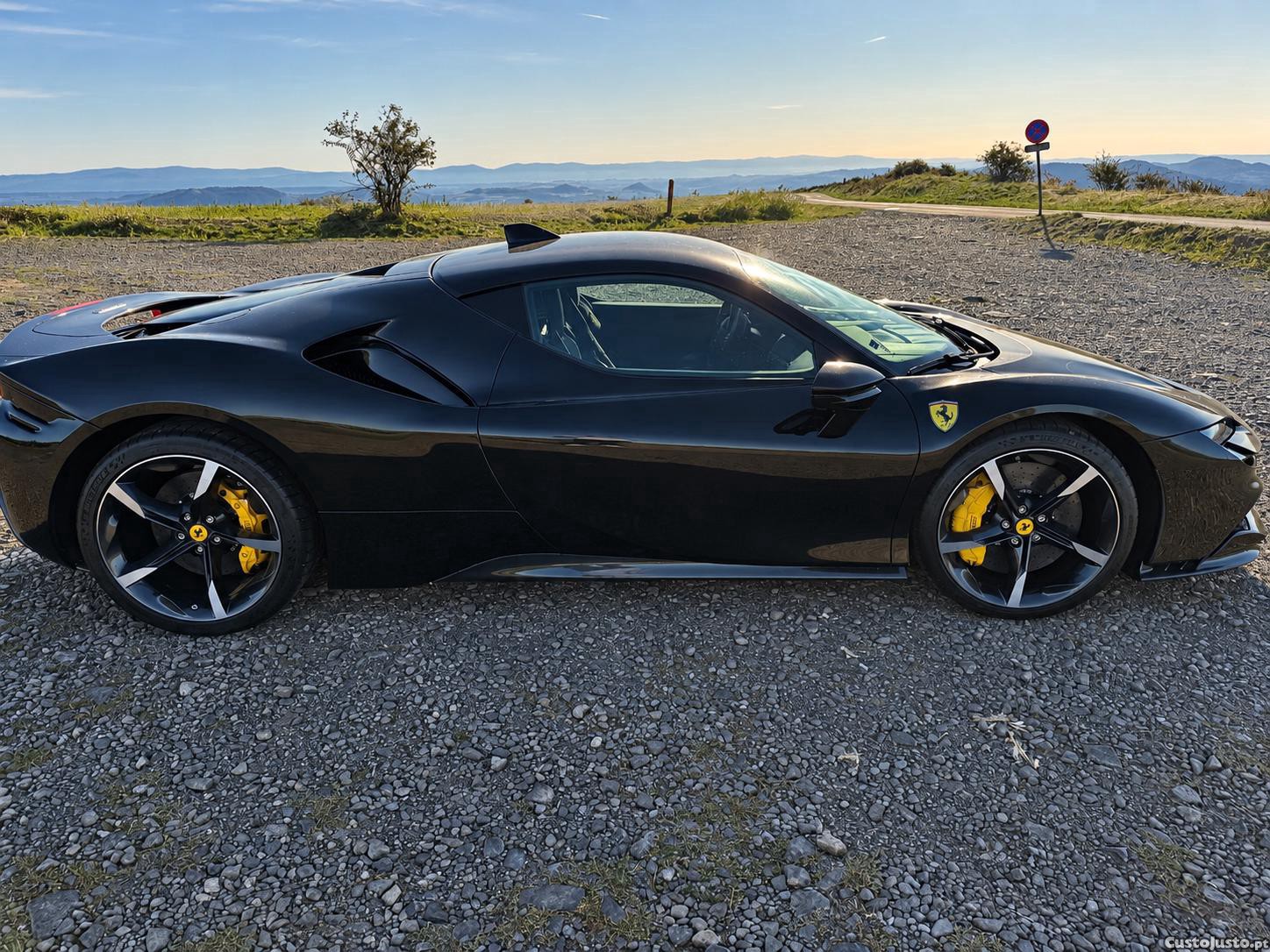 Ferrari SF90 stradale — fotografia 3