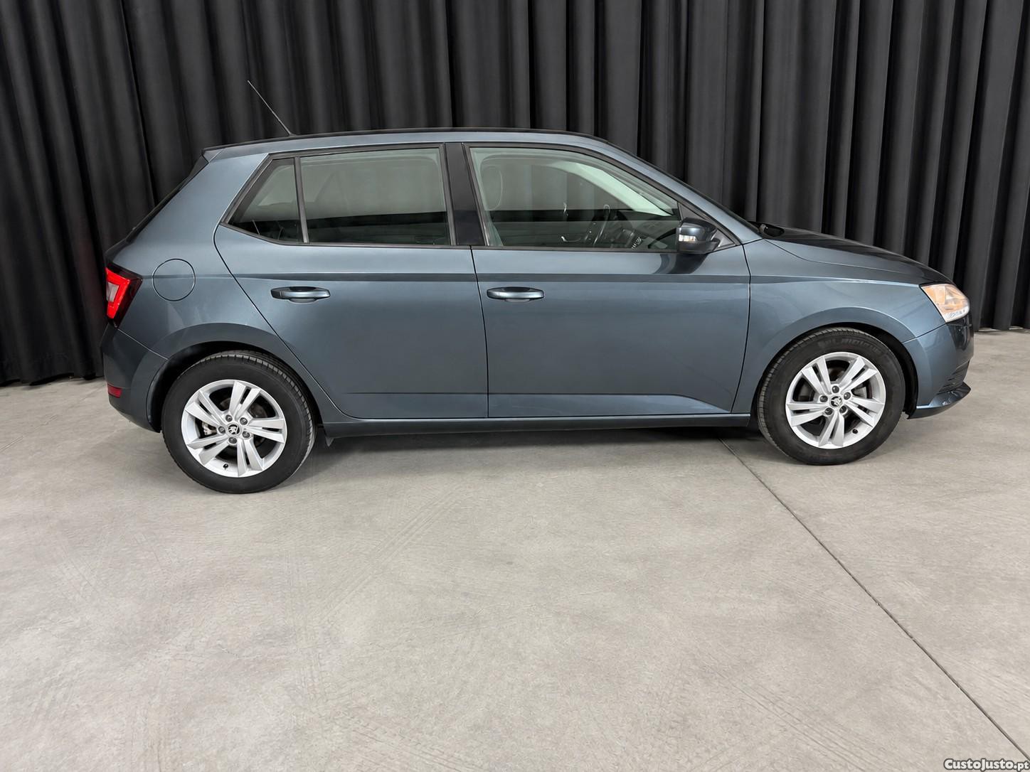 Skoda Fabia 1.0 TSI Ambition — fotografia 5
