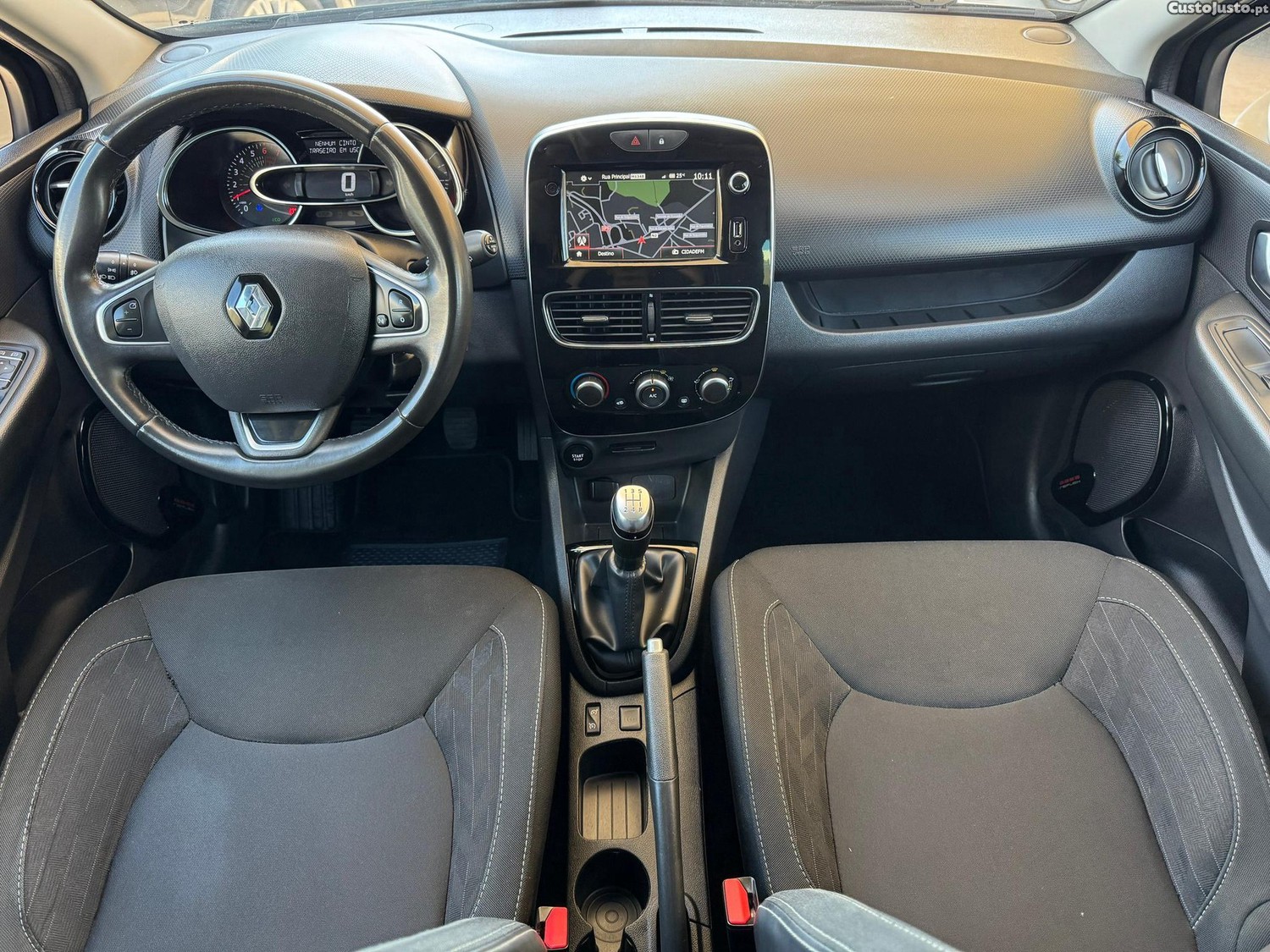 Renault Clio 0.9 TCe Limited — fotografia 29
