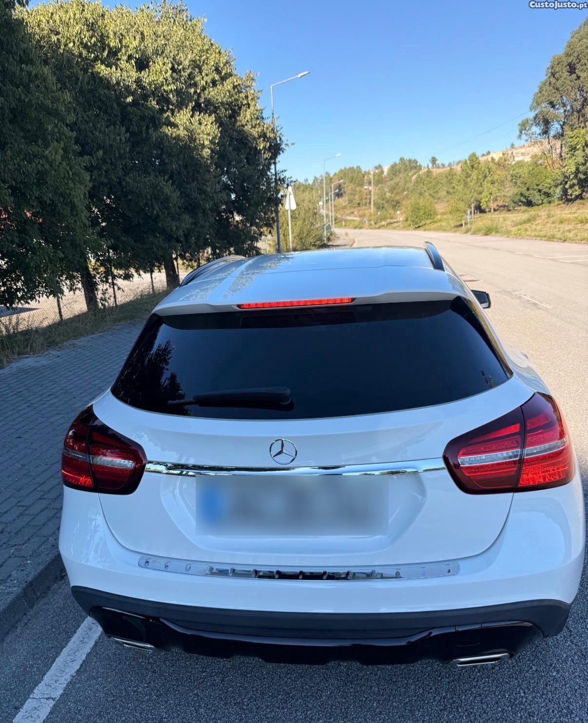 Mercedes-Benz GLA 200 SUV - 19 foto 5