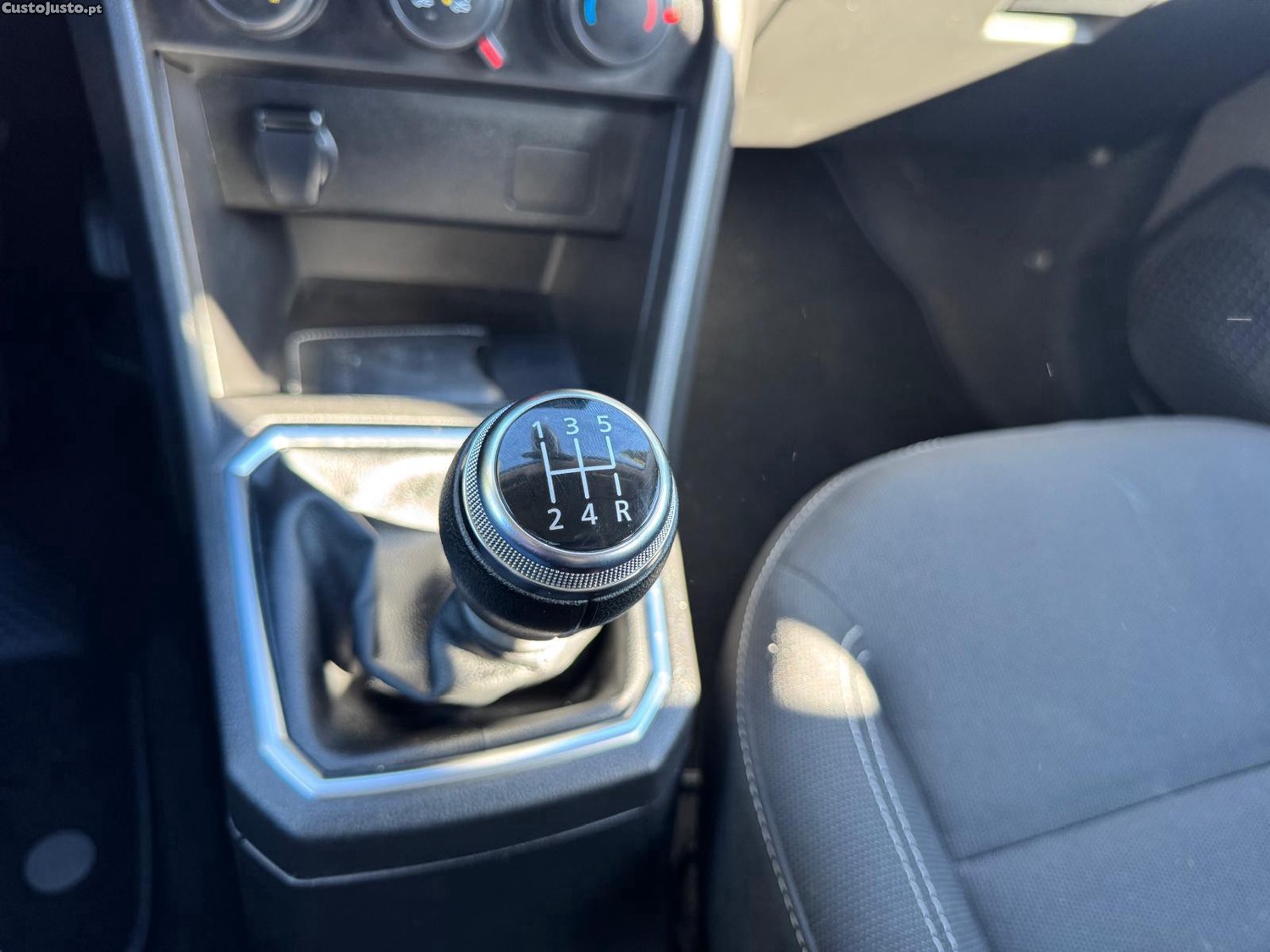 Dacia Sandero 1.0 SCe Comfort — fotografia 3
