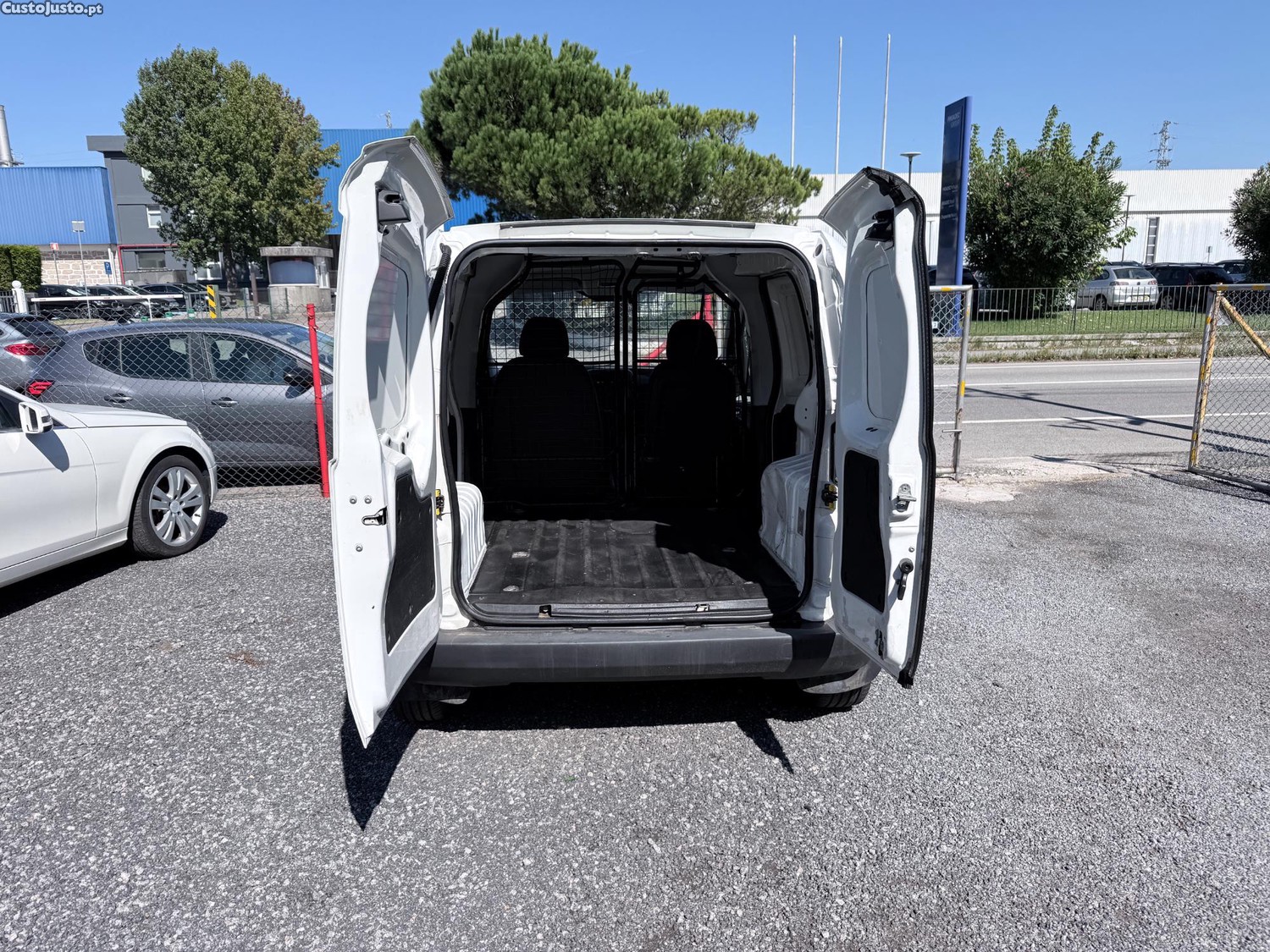 Peugeot Bipper 1.3 CDTI - 13 foto 4