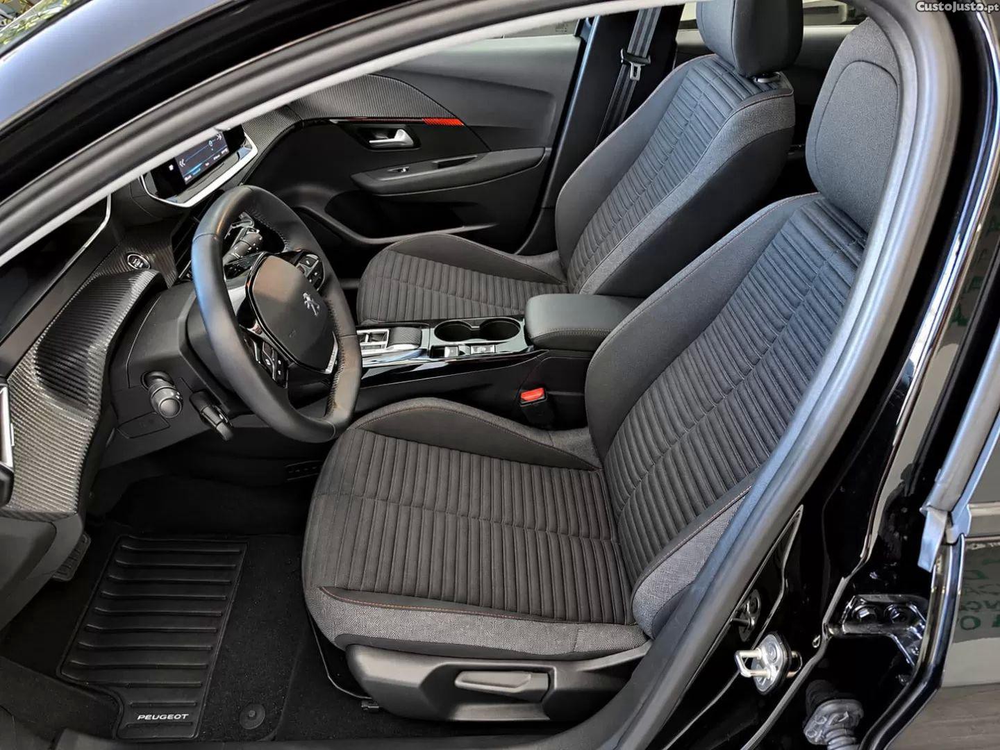 Peugeot e-208 50 kwh active pack — fotografia 16