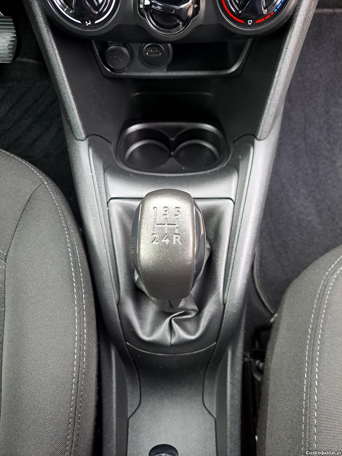 Peugeot 208 1.5 BlueHDi Active — fotografia 15