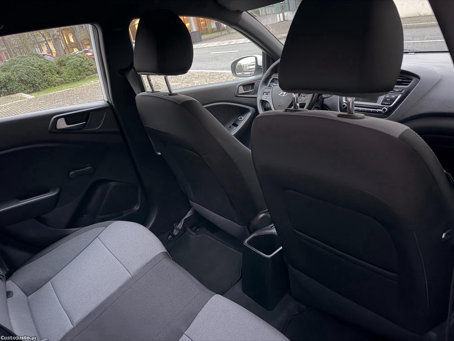 Hyundai i20 1.1 CDRi LED — fotografia 4
