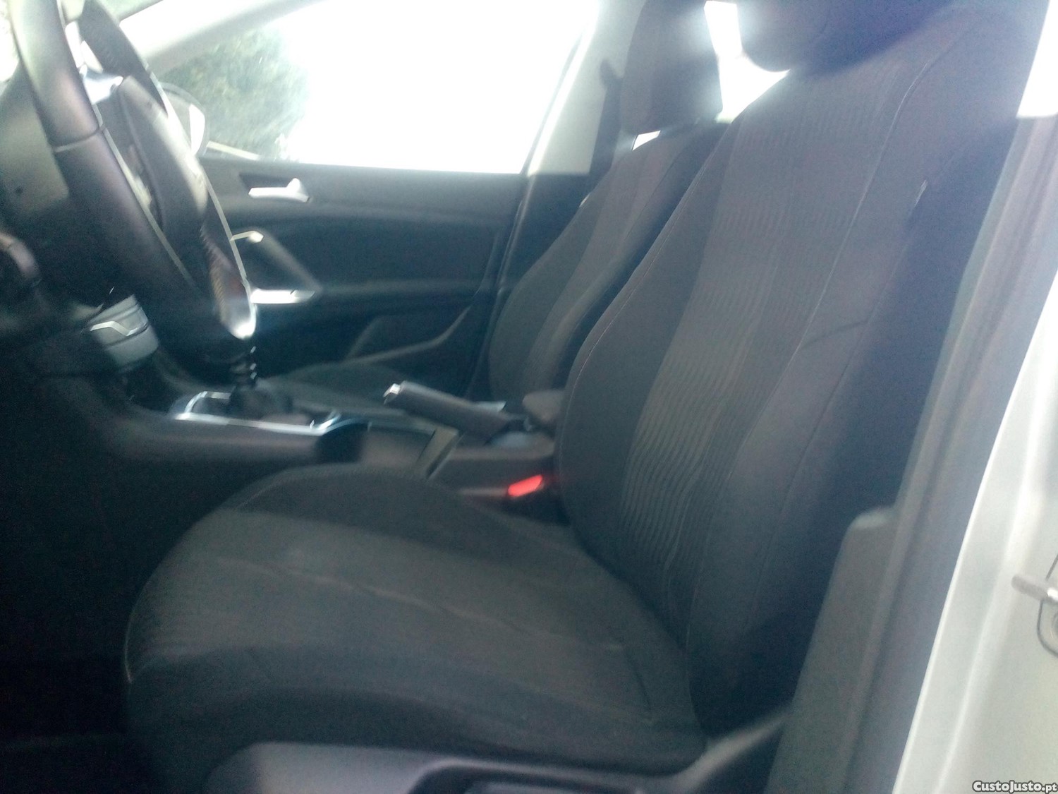 Peugeot 308 1.6 BLUEHDI 120CV6 VEL. BOM ESTADO COM MUITOS EXTRAS DE ORIGEM — fotografia 10