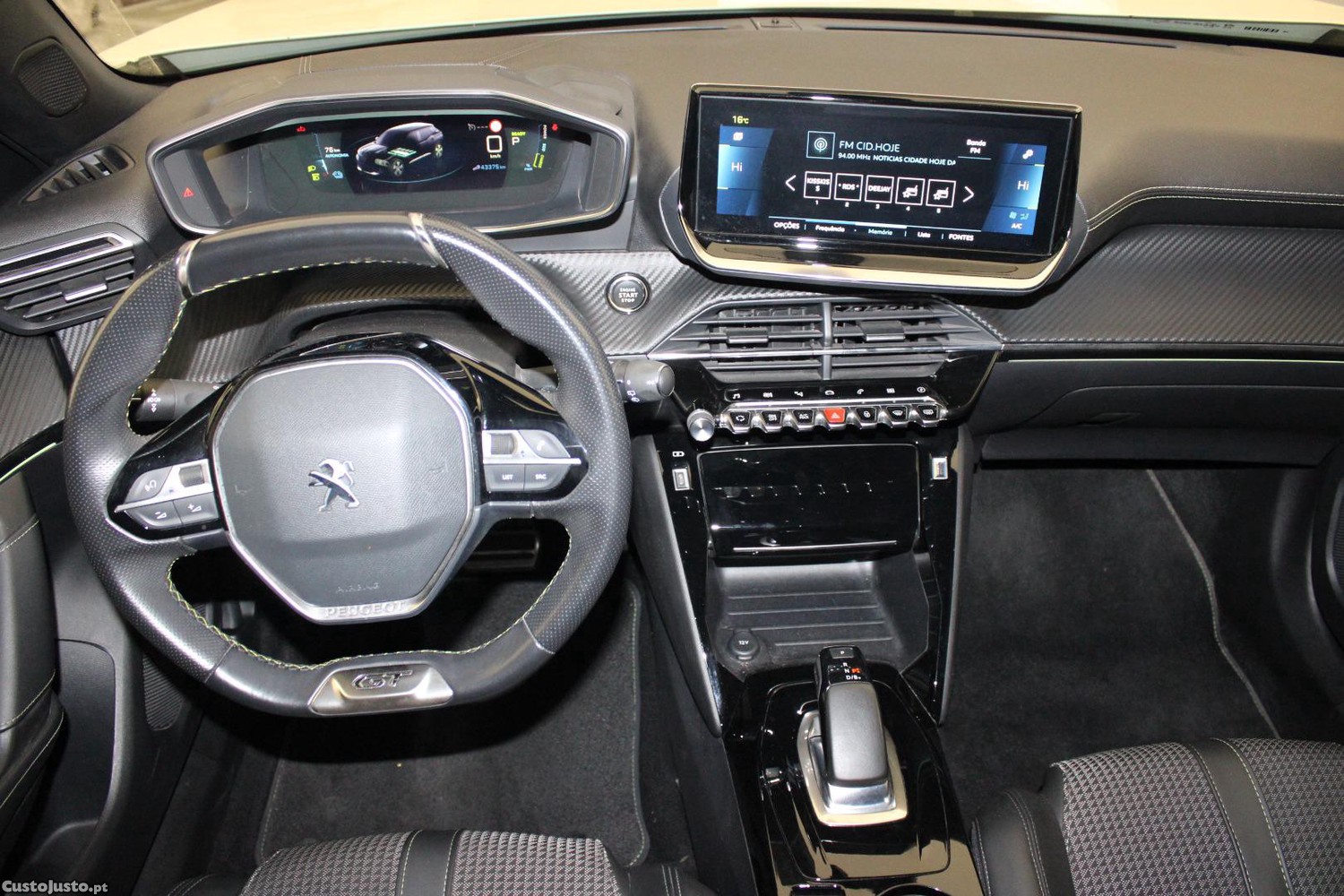 Peugeot e-2008 GT — fotografia 32