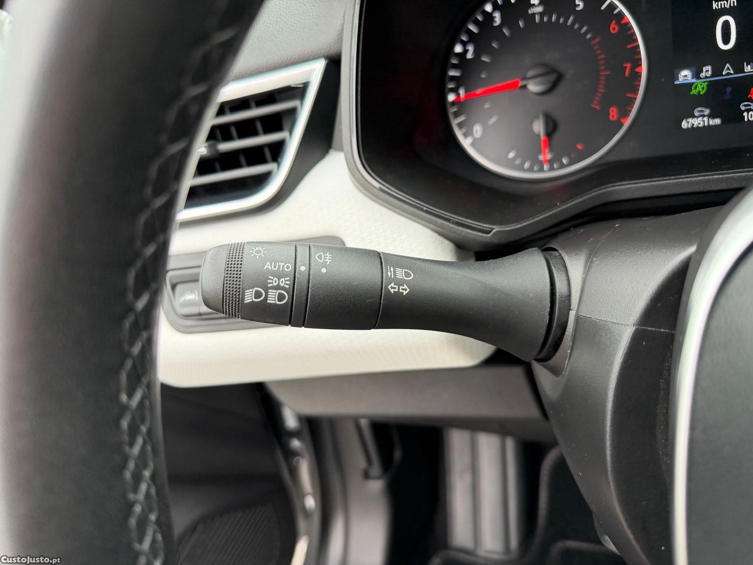Renault Clio 1.0 TCe Evolution — fotografia 7