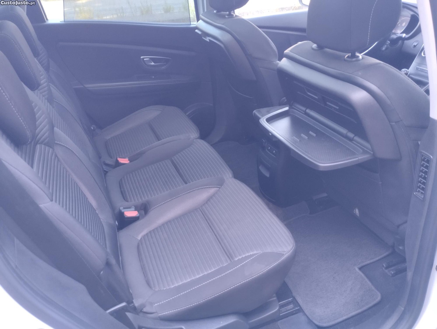 Renault Grand Scénic 1.6 DCI 130cv Intens - 7 lugares - Teto Panorâmico - C/ Garantia — fotografia 14
