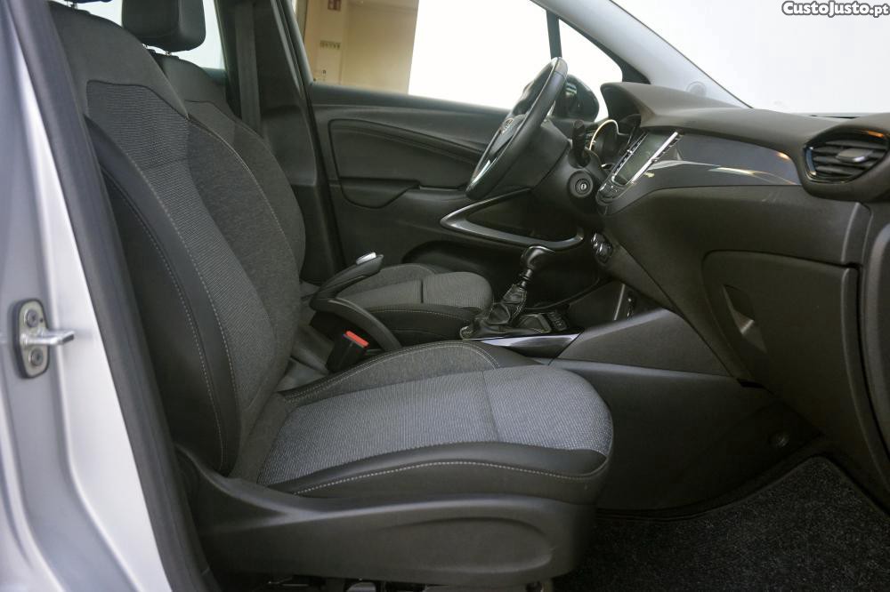 Opel Crossland X 1.2 T Elegance — fotografia 21
