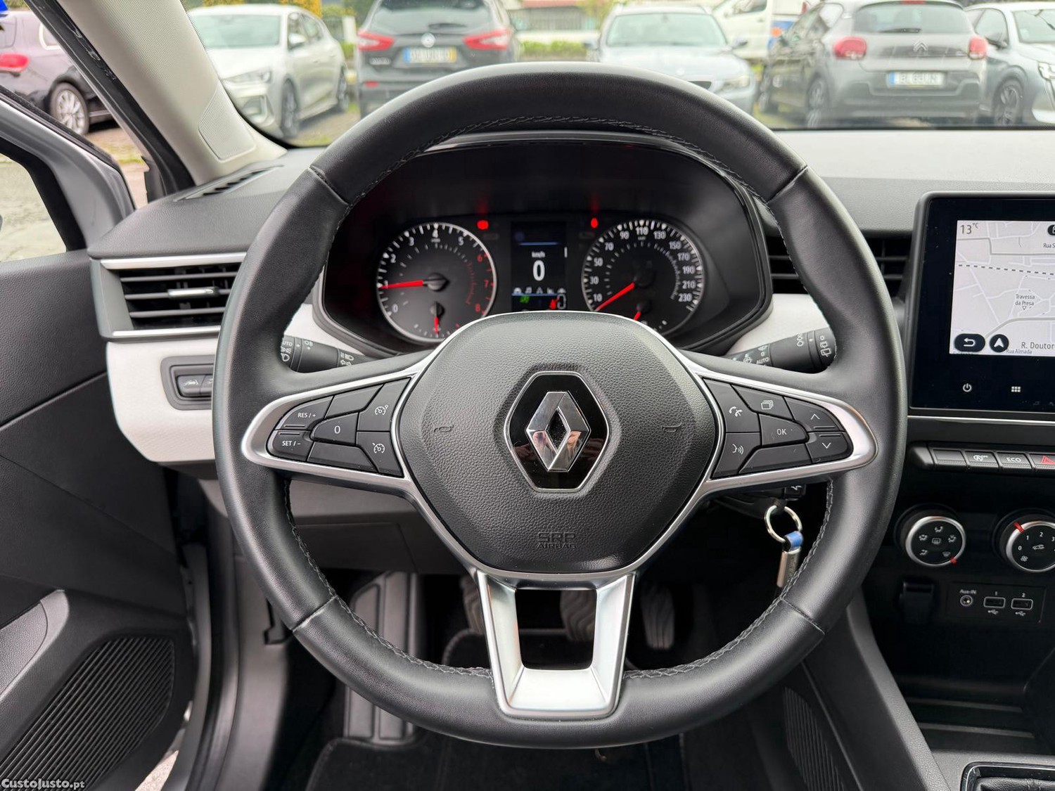 Renault Clio 1.0 TCe Evolution — fotografia 6