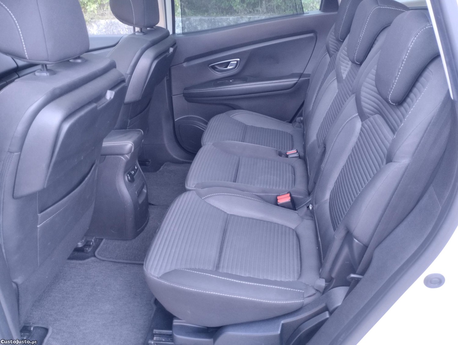 Renault Grand Scénic 1.6 DCI 130cv Intens - 7 lugares - Teto Panorâmico - C/ Garantia — fotografia 12