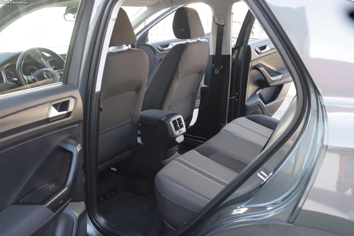 Volkswagen T-Roc 2.0 TDI Style 115cv — fotografia 38