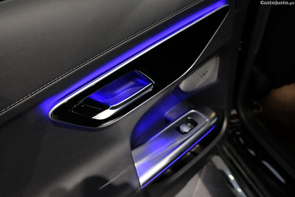 Mercedes-Benz C 300 e T 9G-TRONIC AMG Line — fotografia 16