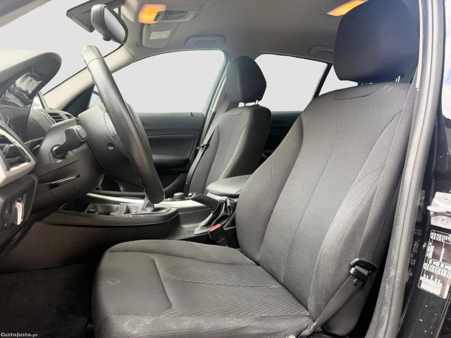 BMW 118 i Advantage — fotografia 6