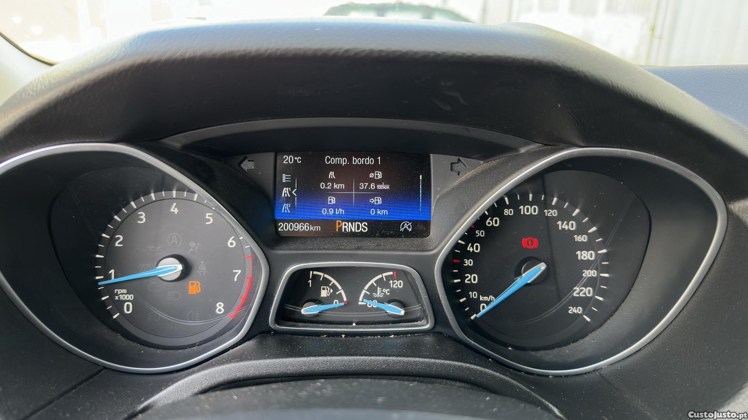 Ford Focus 1.0EcoboostS&S 125cvCaixa automática de 2016 — fotografia 2