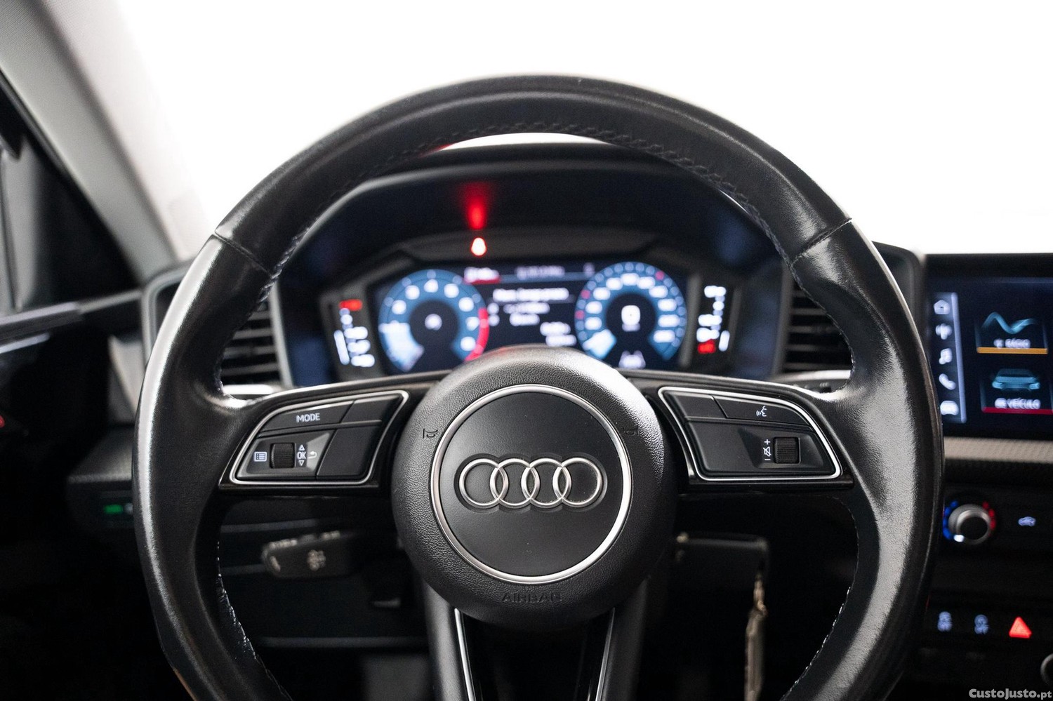 Audi A1 Sportback 25 TFSI Advanced — fotografia 11
