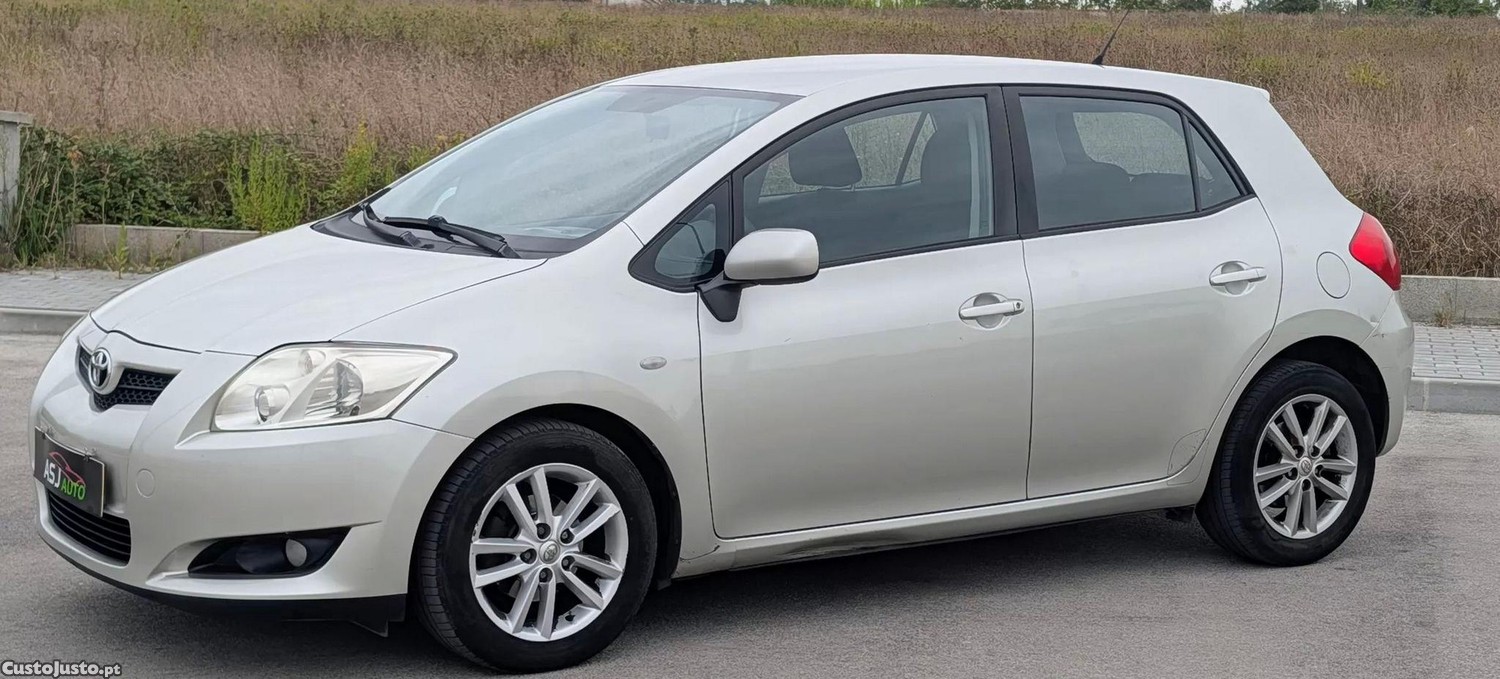 Toyota Auris 1.33 vvt-i comfort — fotografia 16