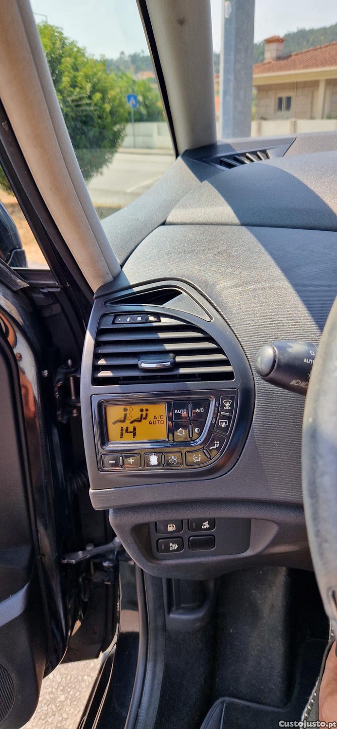Citroën C4 Picasso — fotografia 4