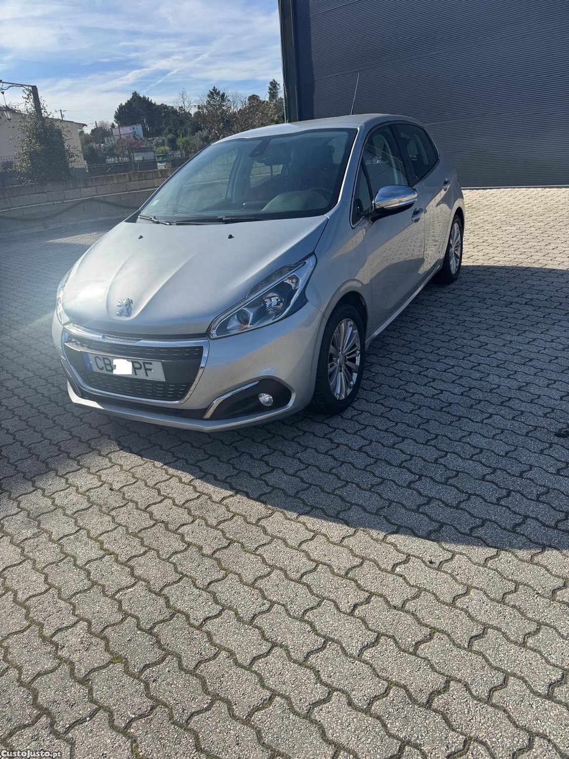 Peugeot 208 Signature turbo — fotografia 6