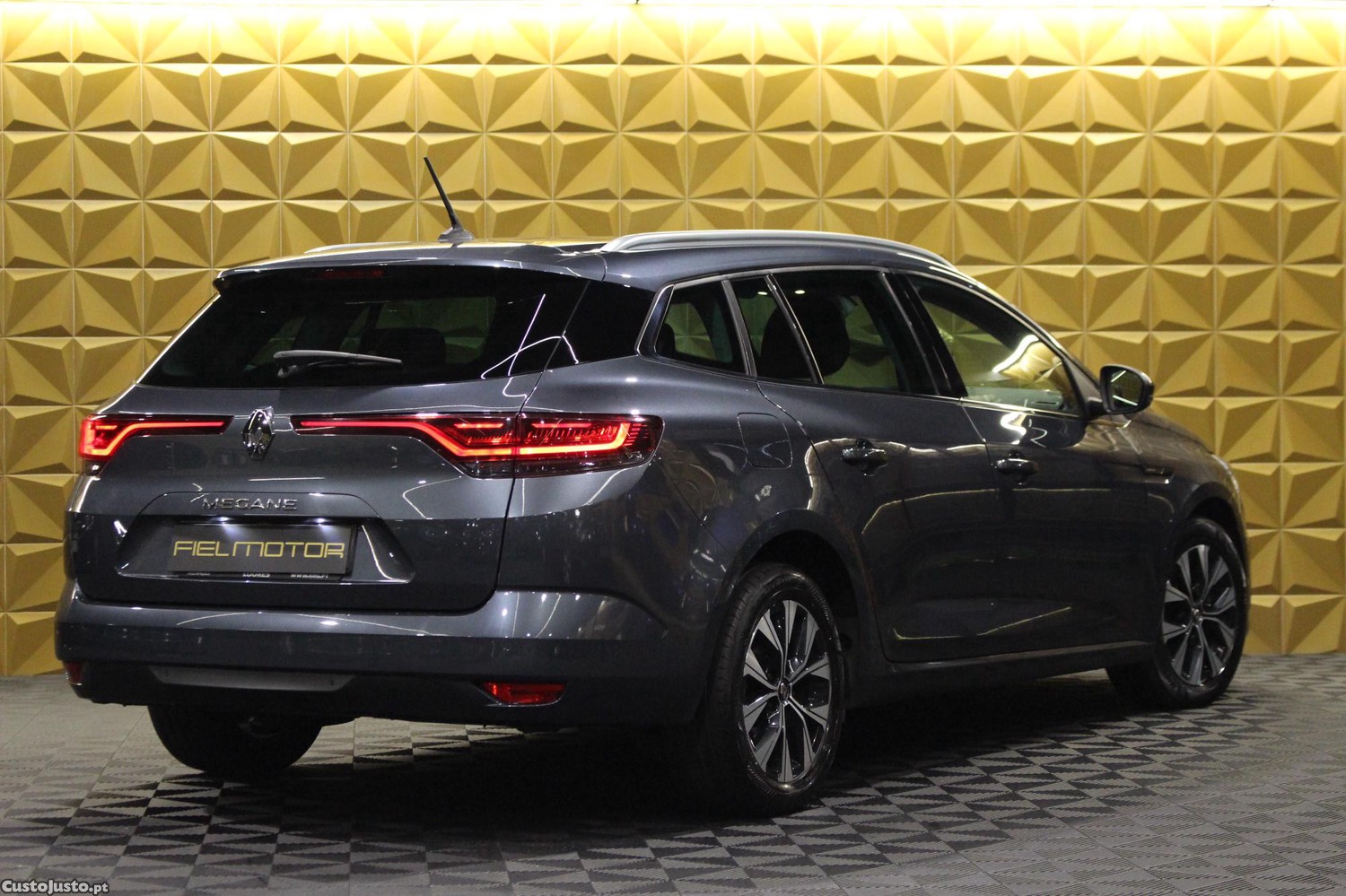 Renault Mégane Sport Tourer 1.5 Blue dCi Limited — photo 3