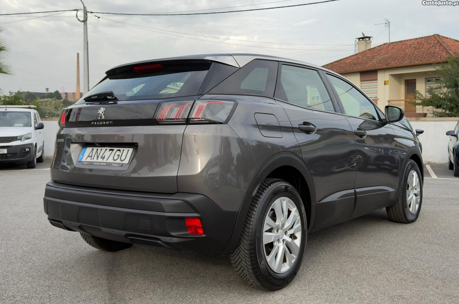 Peugeot 3008 1.5 BlueHDi Active Pack — fotografia 22