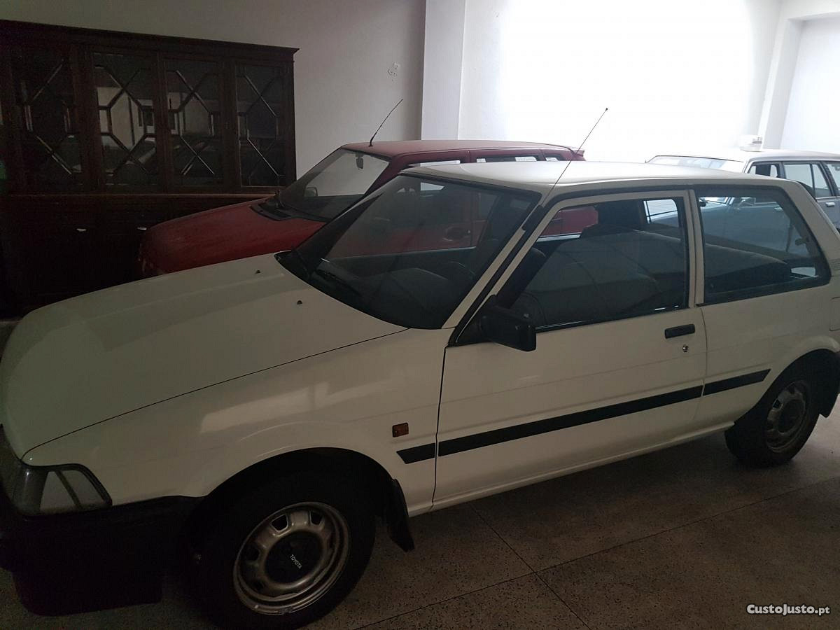 Toyota Corolla 3 portas - 88 — photo 4