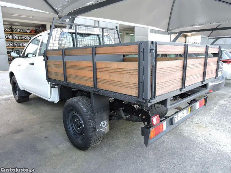 Toyota Hilux 2.4 d-4d 4wd ce 3l cm - 18 — photo 4