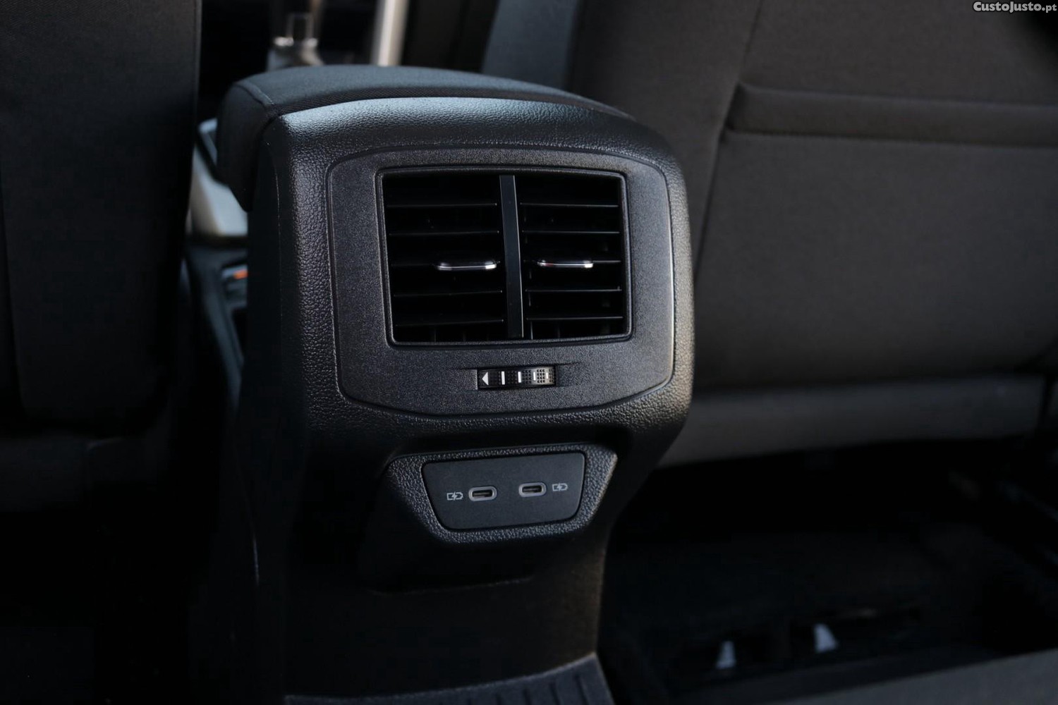 Volkswagen T-Roc 2.0 TDI Style 115cv — fotografia 36