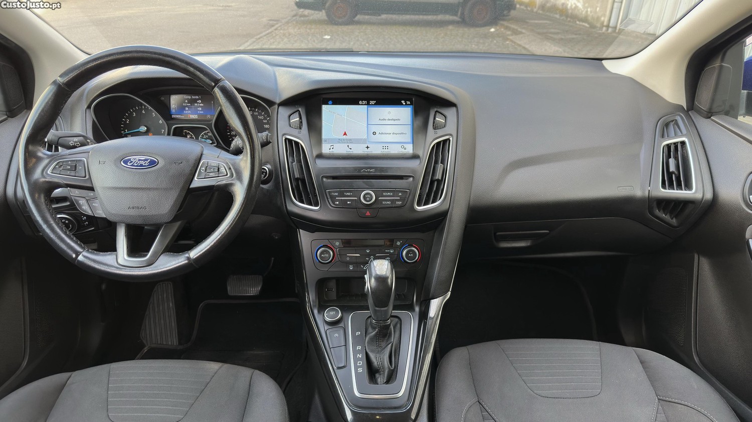 Ford Focus 1.0EcoboostS&S 125cvCaixa automática de 2016 — fotografia 3