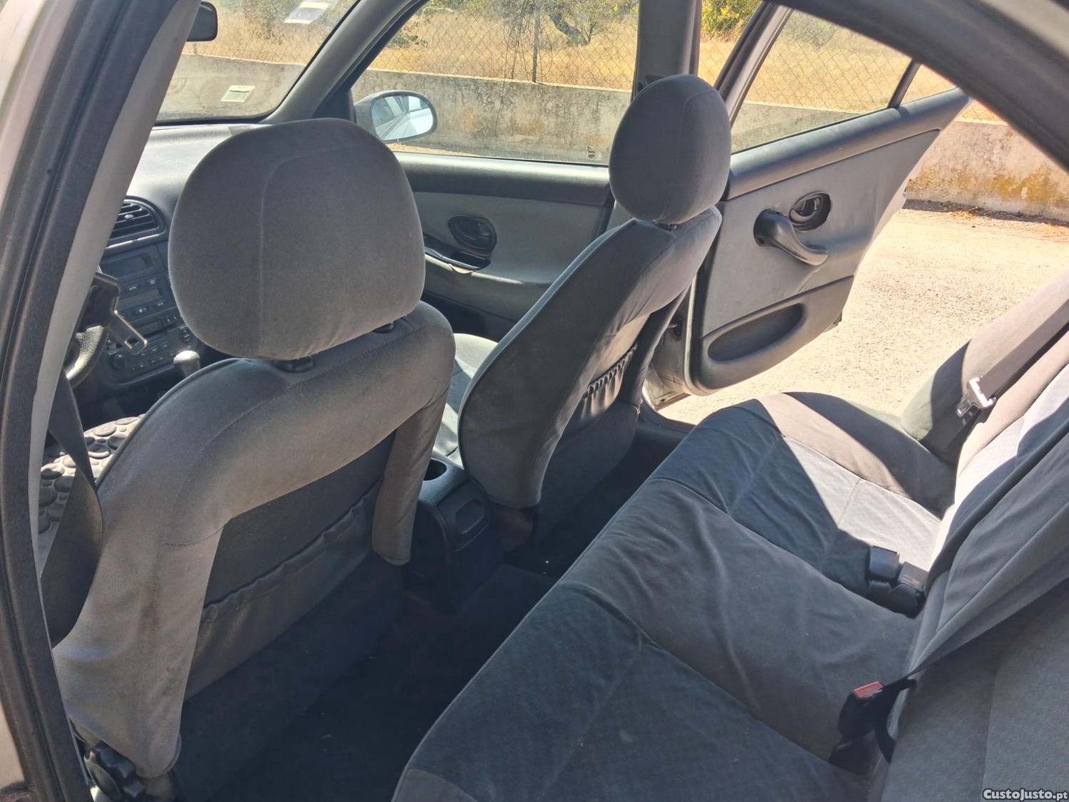 Peugeot 406 Confort — fotografia 11