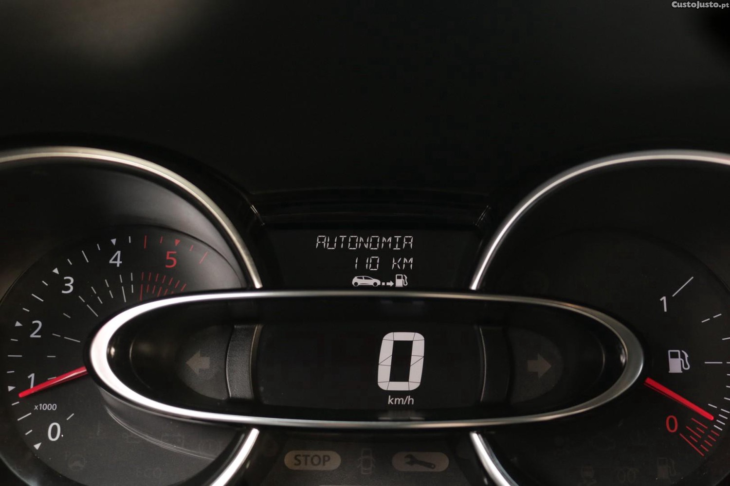 Renault Clio Sport Tourer 1.5 DCI Limited 90cv — fotografia 22