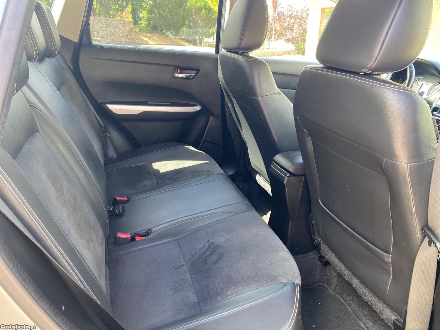 Suzuki Vitara 1.6 DDiS 4x4 AllGrip Comfort — fotografia 3