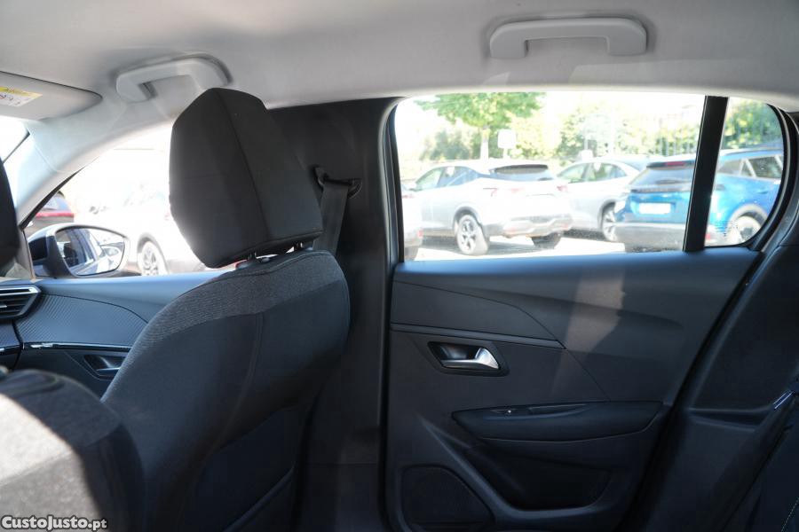 Peugeot 208 1.2 PureTech Active - 24 foto 5