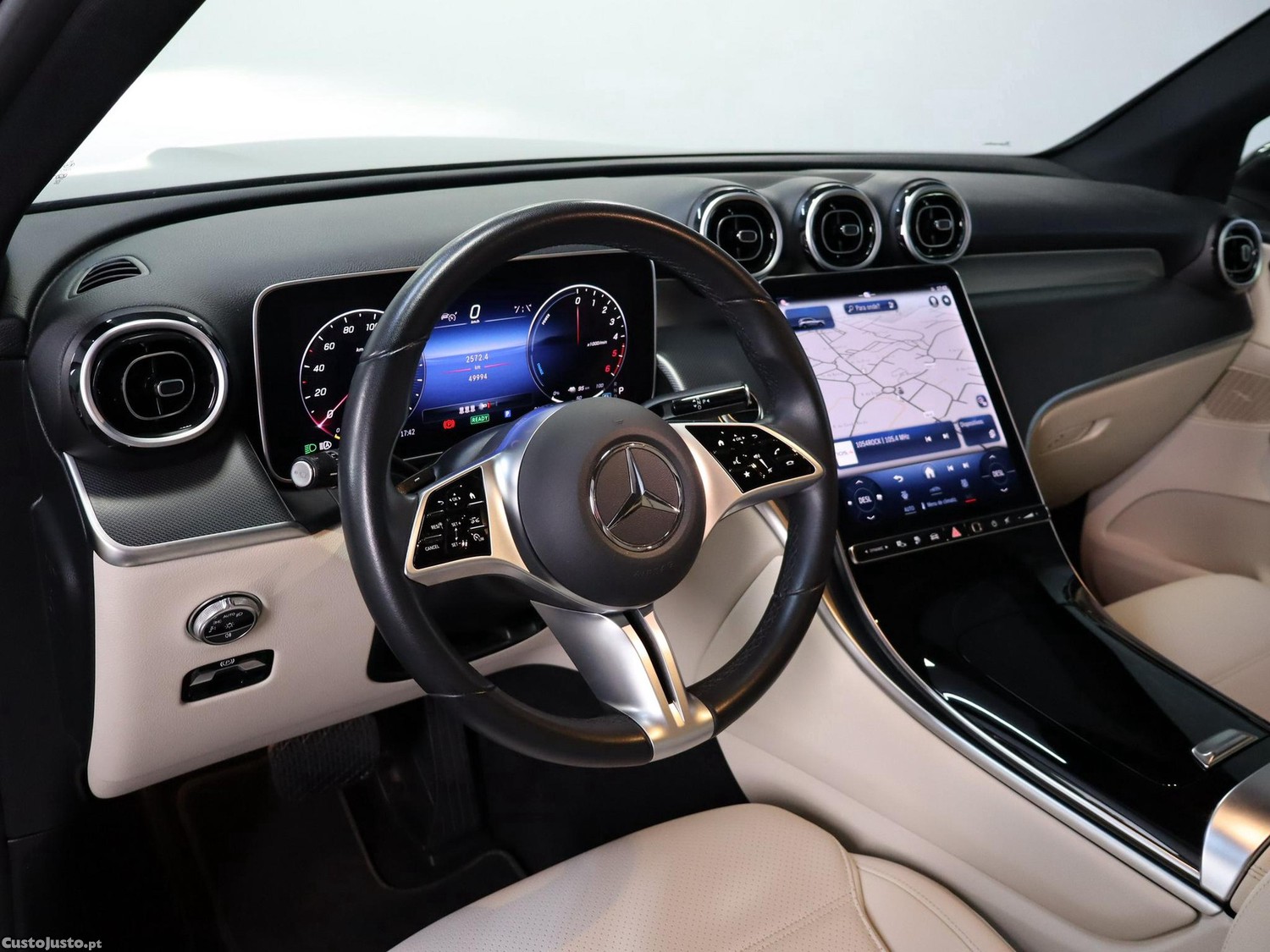 Mercedes-Benz GLC 300 de 4Matic — fotografia 17