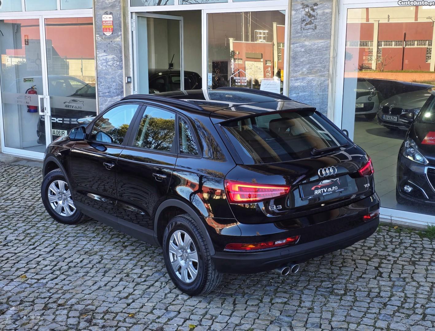 Audi Q3 2.0 TDI design — fotografia 26