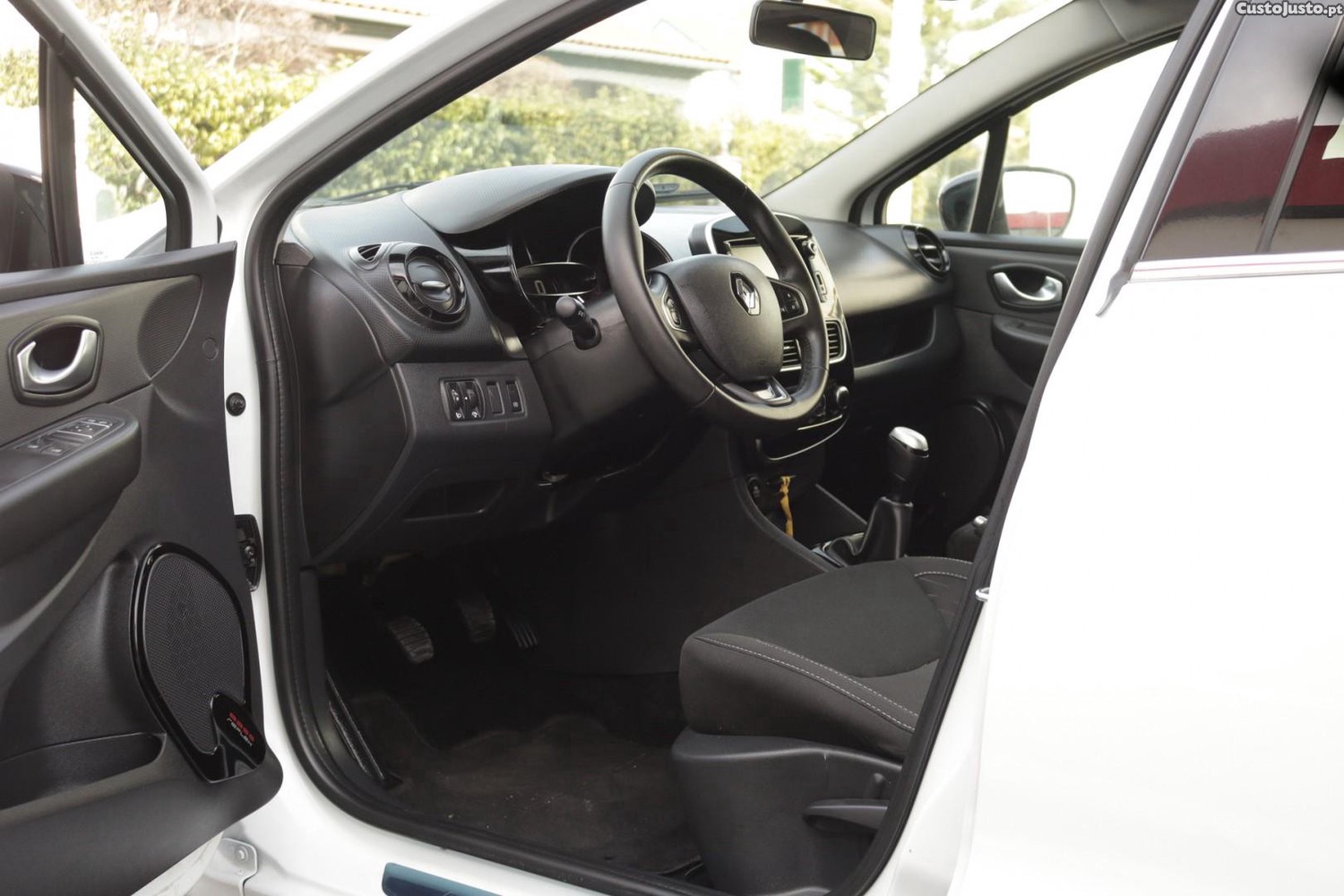 Renault Clio Sport Tourer 1.5 DCI Limited 90cv — fotografia 43